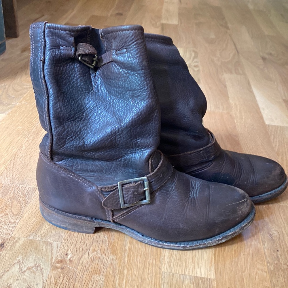 Vintage brand brown leather buckle boots, size 7